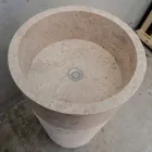 Lavabo Bagno Freestanding in Marmo Finitura Avorio Forma Cilindrica - Cremino Viadurini