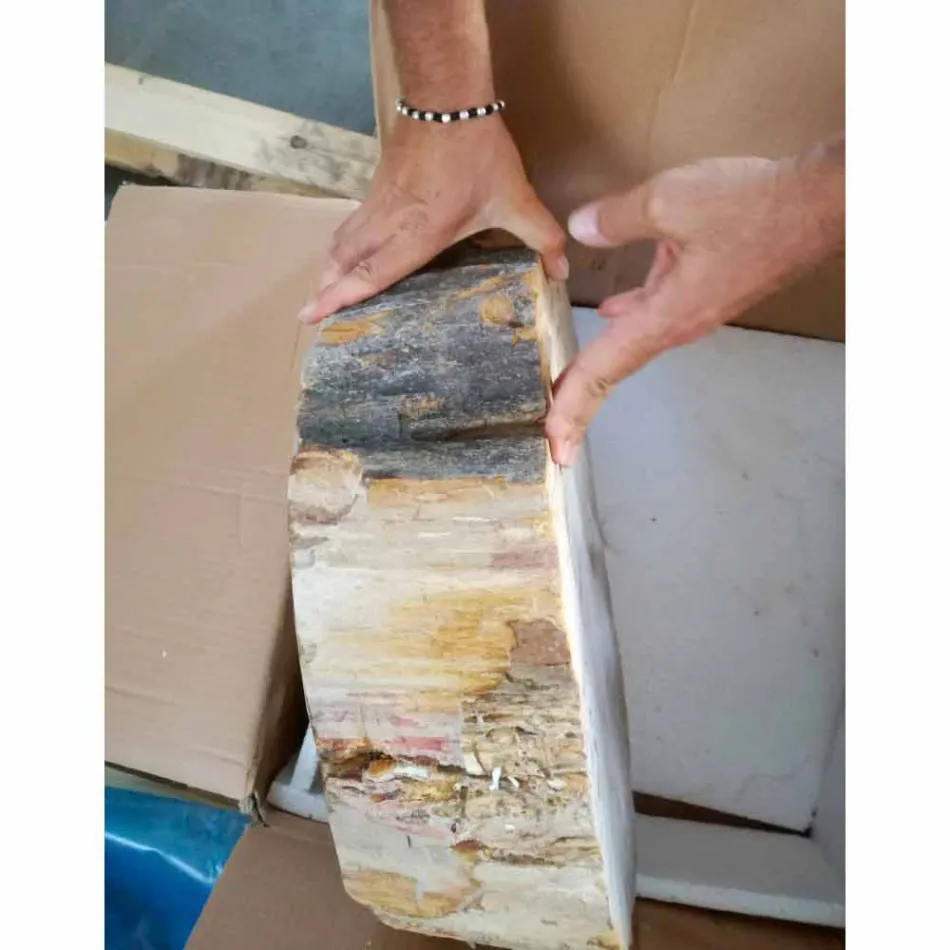Lavabo in legno Fossile da appoggio Goa pezzo unico Viadurini