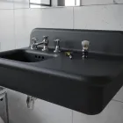 Lavabo per il Bagno Asimmetrico in Ceramica con Poggia Oggetti - Giusy Viadurini