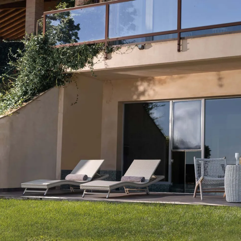 Lettino da Esterno in Polyrattan con Ruote  – Meredith Viadurini
