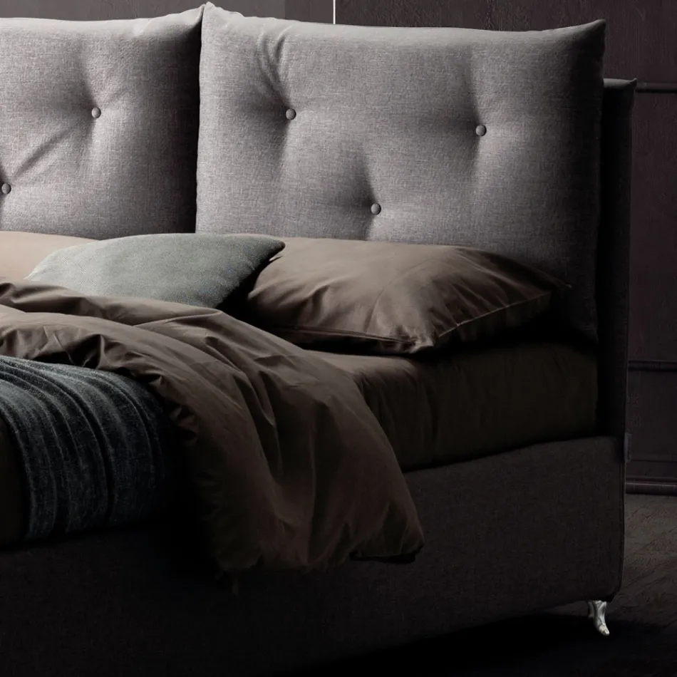 Letto Matrimoniale 160x190 con Bottoncini Decorativi nei Cuscinoni - Raggi Viadurini