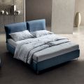Letto Matrimoniale 160x190 con Cuscini che Avvolgono l'Intera Testata - Charme