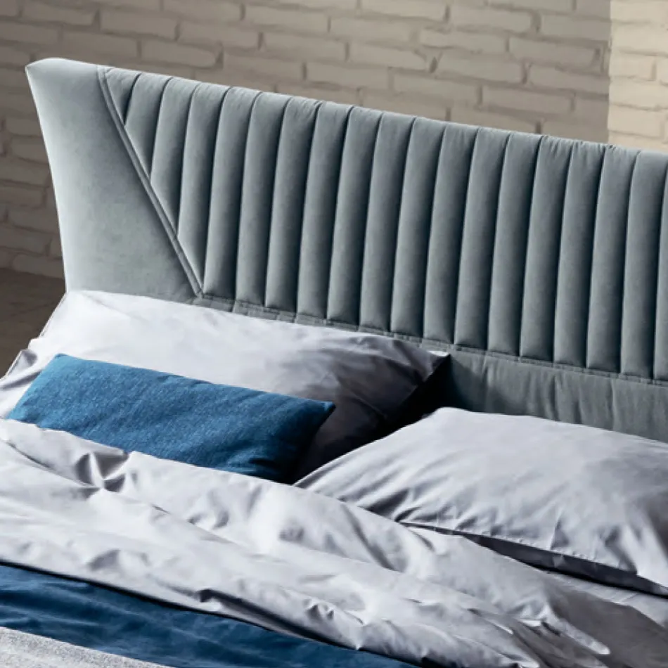 Letto Matrimoniale 160x190 con Inserti Trapuntati a Doghe Larghe - Fresche Viadurini