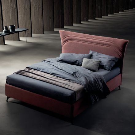 Letto Matrimoniale 160x190 con Linee Ricurve e Doppia Fascia Trapuntata - Gioie Viadurini