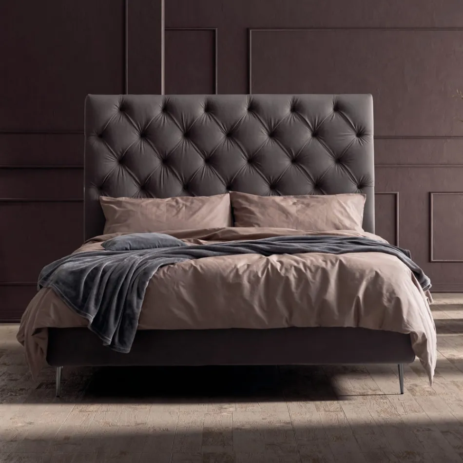 Letto Matrimoniale 160x190 con Testata Alta e Trapuntata Made in Italy - Sallie Viadurini