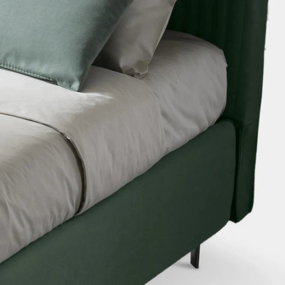 Letto Matrimoniale 160x190 con Trapuntatura a Fasce Strette Multi-Righe - Meduse Viadurini