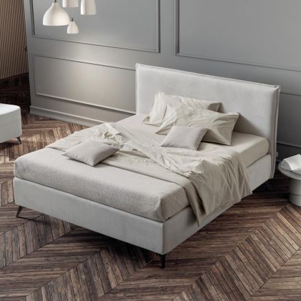 Letto Matrimoniale 160x190 in Tessuto con Piedi in Metallo Made in Italy - Sogni Viadurini