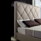 Letto Matrimoniale Imbottito Rivestito in Tessuto o Pelle - Celebre Viadurini