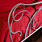 Letto matrimoniale in ferro artigianale con gambe coniche Zoe Viadurini