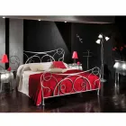 Letto matrimoniale in ferro artigianale con gambe coniche Zoe Viadurini