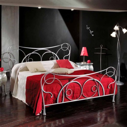 Letto matrimoniale in ferro artigianale con gambe coniche Zoe Viadurini
