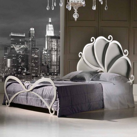 Letto matrimoniale in ferro imbottito con cristalli Kimberly Viadurini