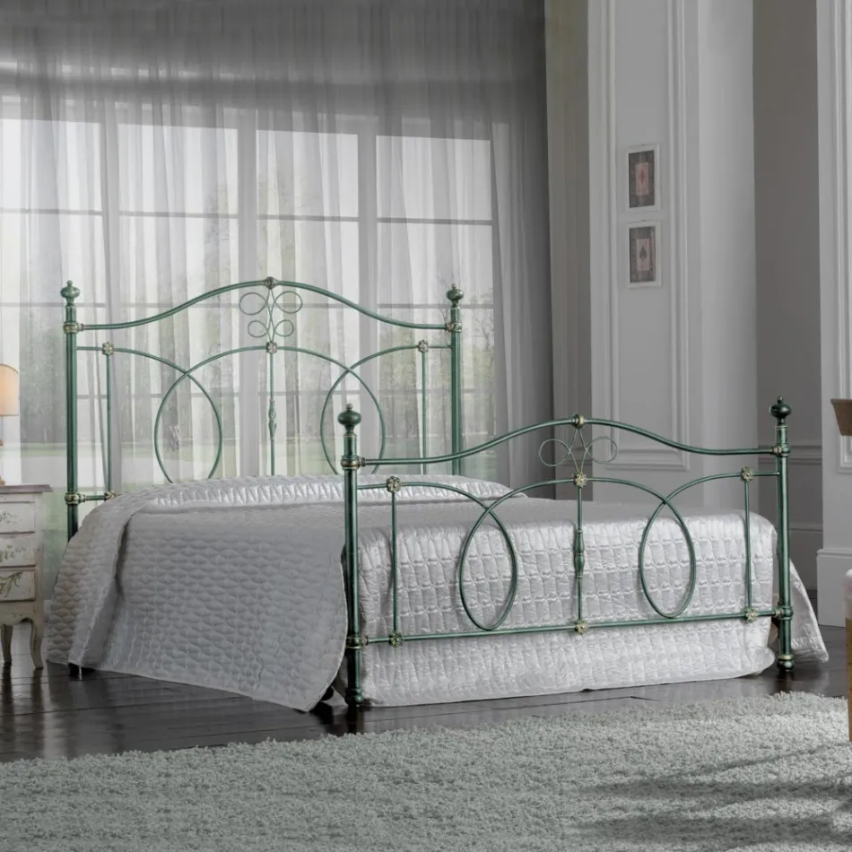 Letto Matrimoniale in Ferro Verde o Nero Realizzato in Italia - Poldo Viadurini