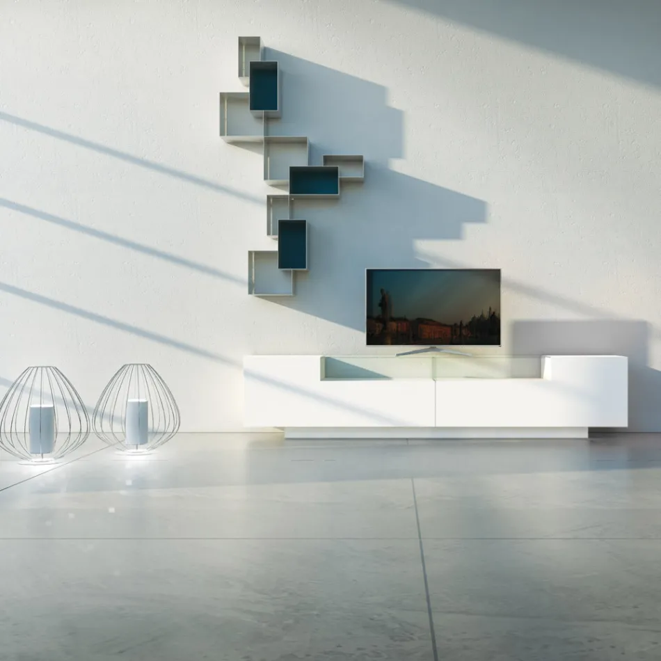 Madia in Mdf Bianco con Teca in Vetro e Base a Zoccolo Made in Italy - Kisha Viadurini