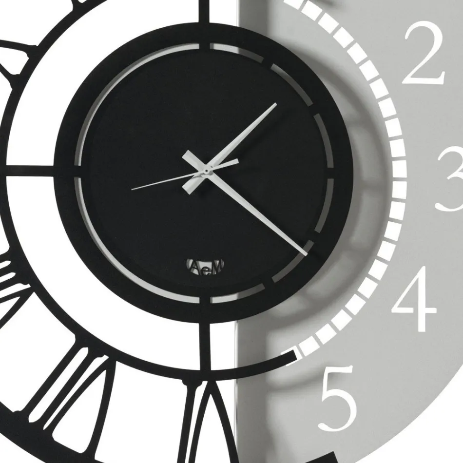 Orologio a Parete in Ferro Design Tondo Moderno Doppia Numerazione - Kassio Viadurini