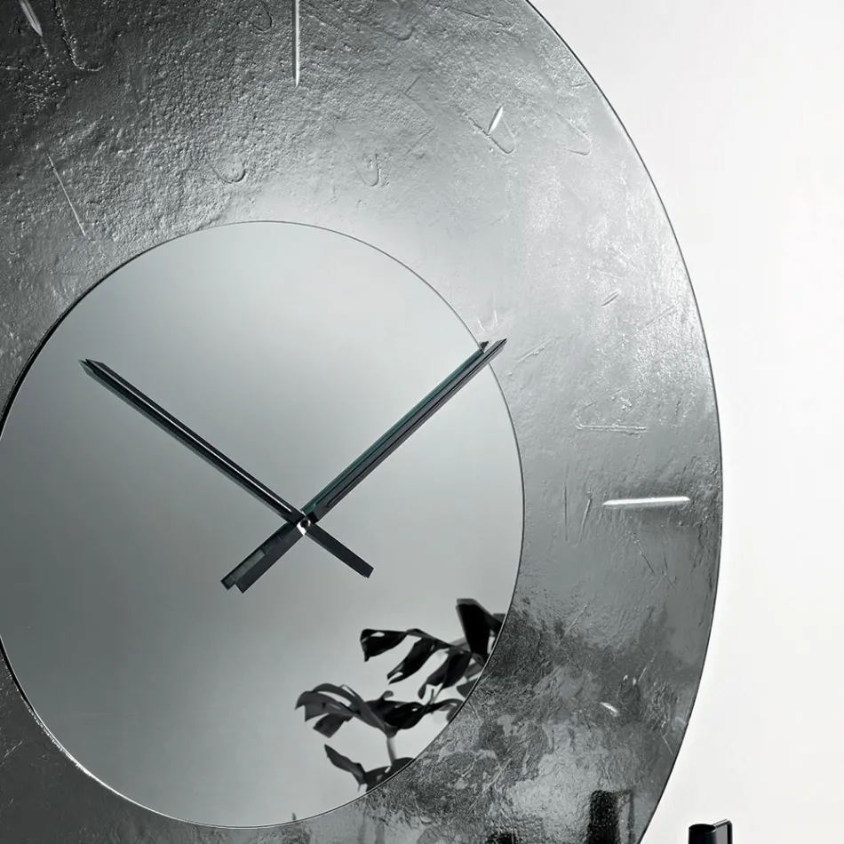 Orologio a Parete in Vetro Fuso Martellato Retroargentato Made in Italy - Cinzia Viadurini