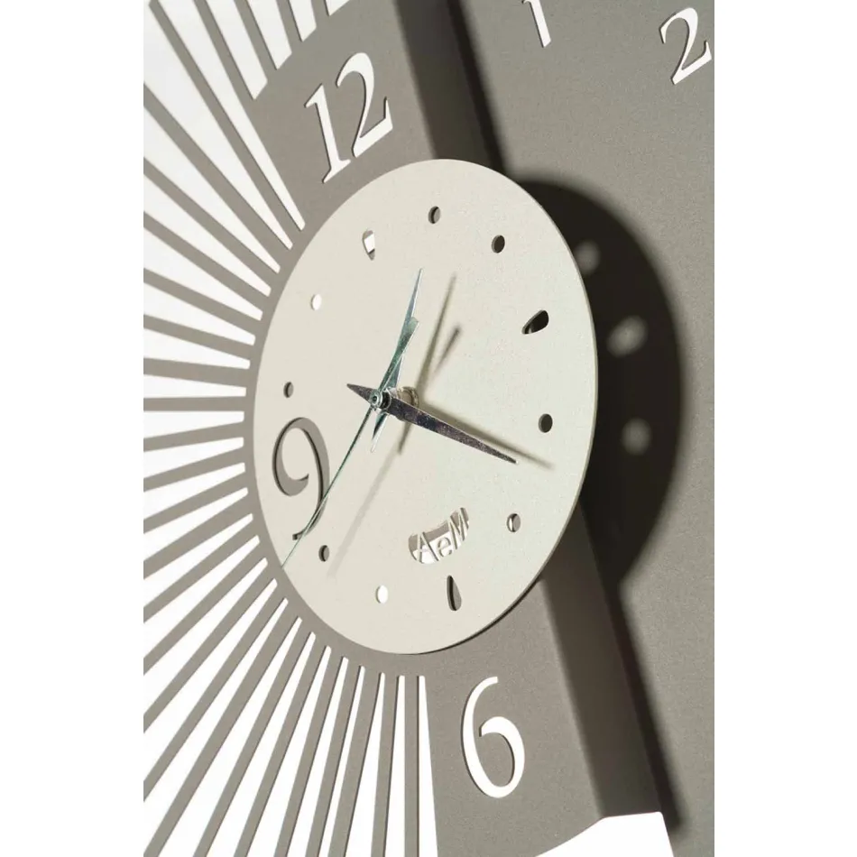 Orologio da Parete in Ferro Design Elegante Made in Italy - Aneto Viadurini