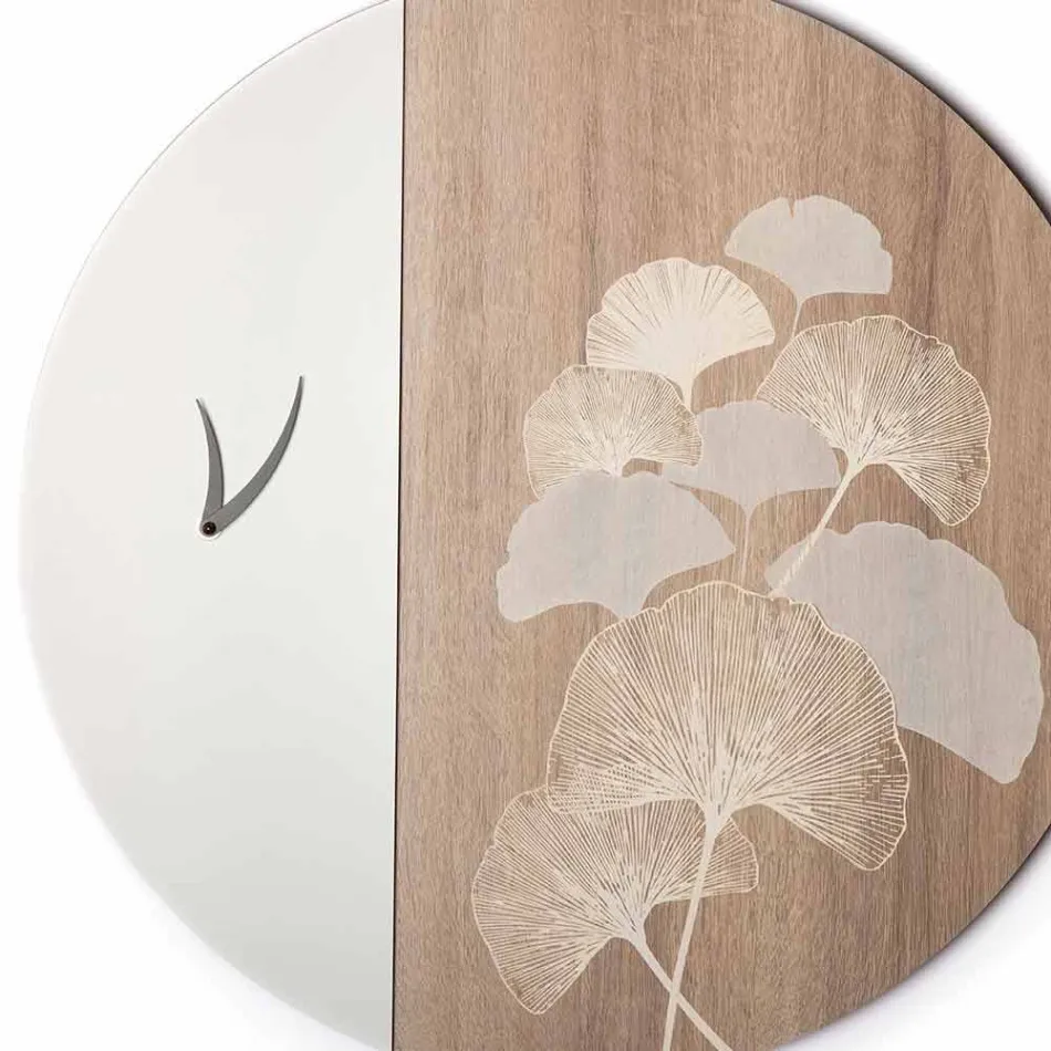 Orologio da Parete in Legno Design Tondo con Decori, 2 Finiture - Ginkgo Viadurini