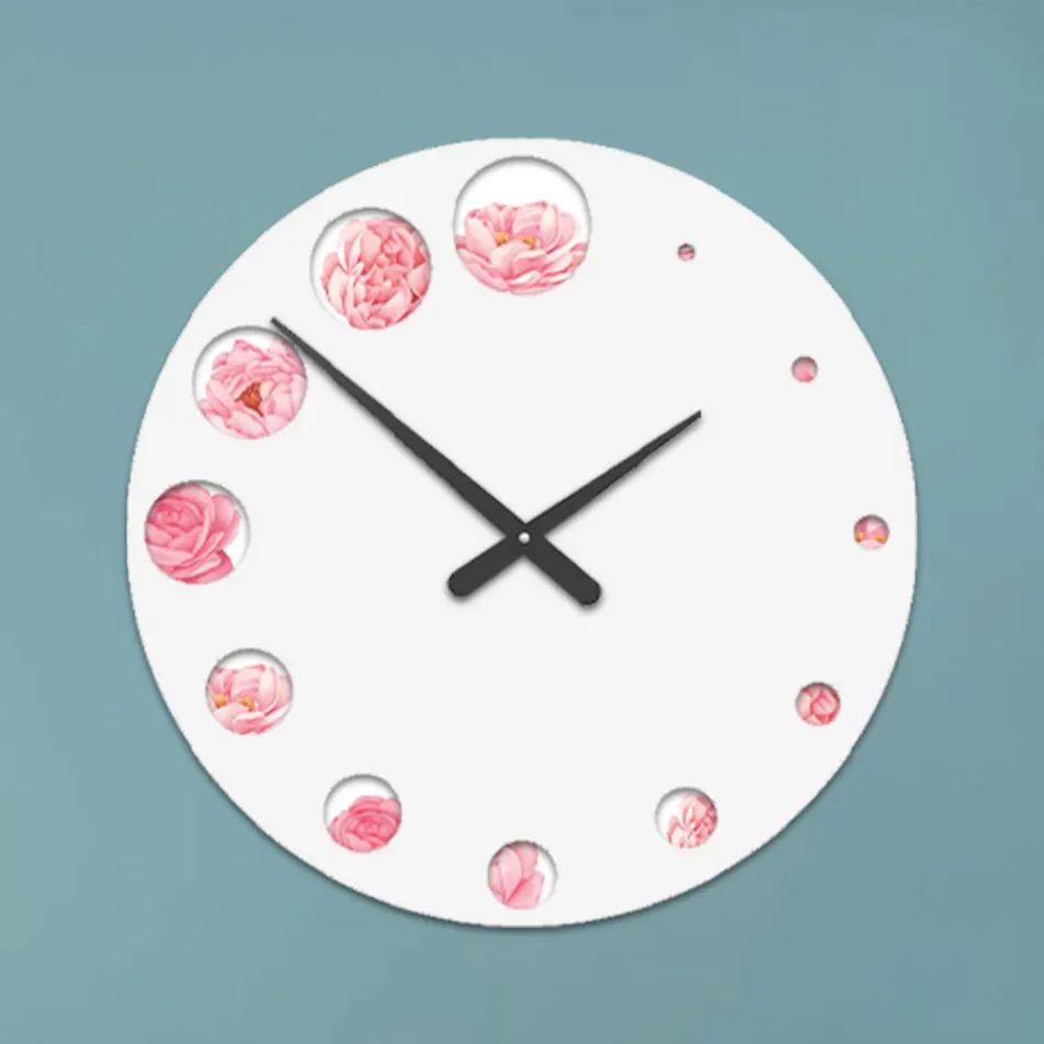 Orologio in Legno con Stampa di Fiore Camelia Made in Italy - India Viadurini