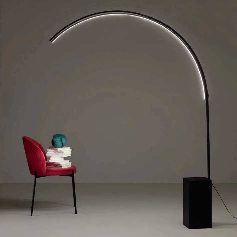 Piantana Moderna con Luce LED Dimmerabile in Metallo Verniciato - Picea Viadurini