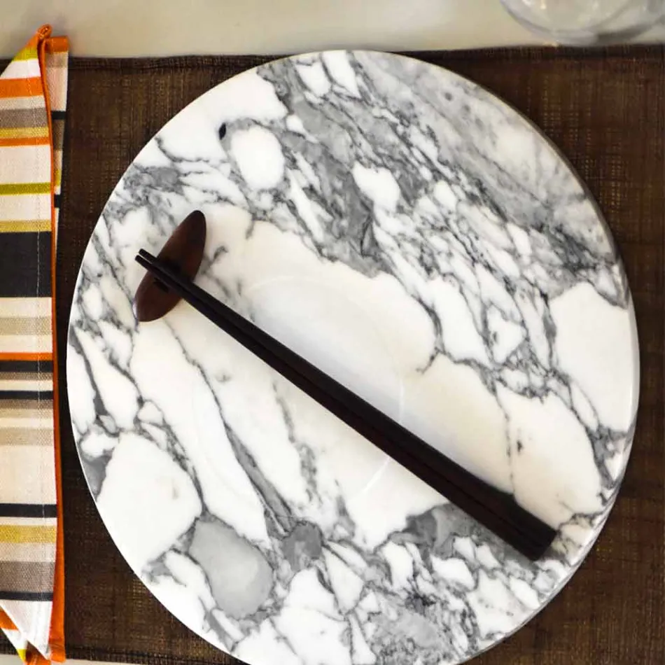 Piatto da Portata Rotondo in Marmo Bianco di Carrara Made in Italy - Kamil Viadurini