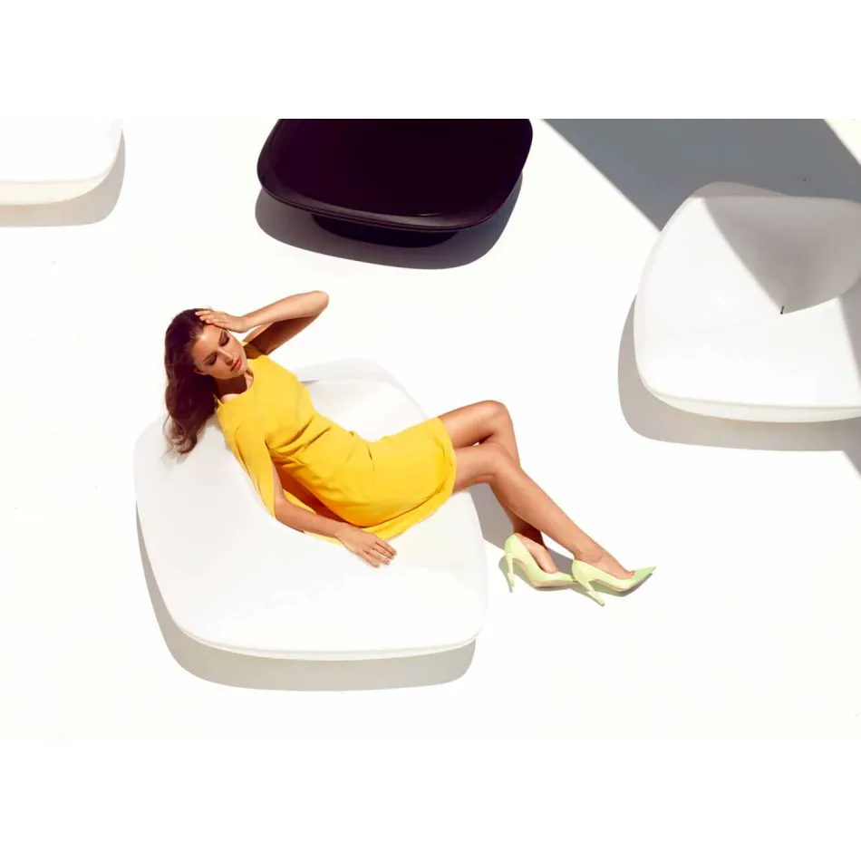 Poltrona da giardino design moderno in polietilene Ufo by Vondom Viadurini