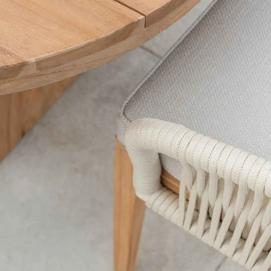 Poltroncina da Esterno in Teak ed Intreccio in Polietilene con Cuscino - Jhon Viadurini