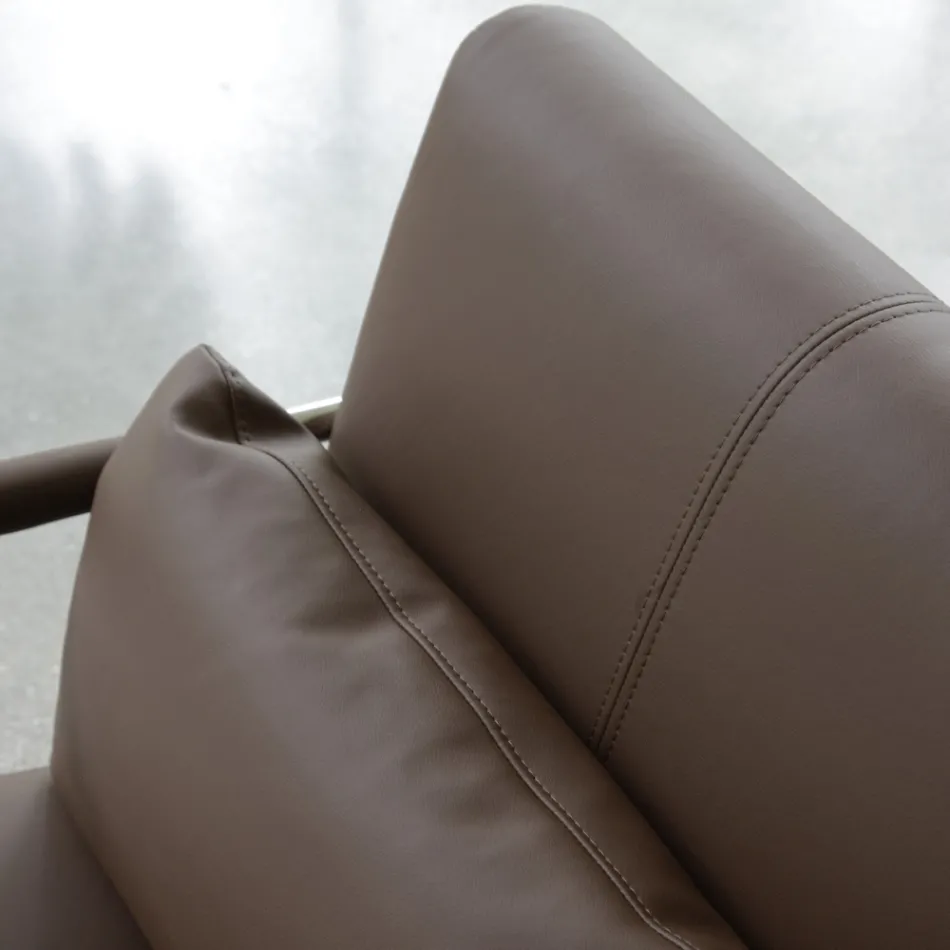 Poltroncina in Metallo e Seduta in Ecopelle Made in Italy - Menta Viadurini