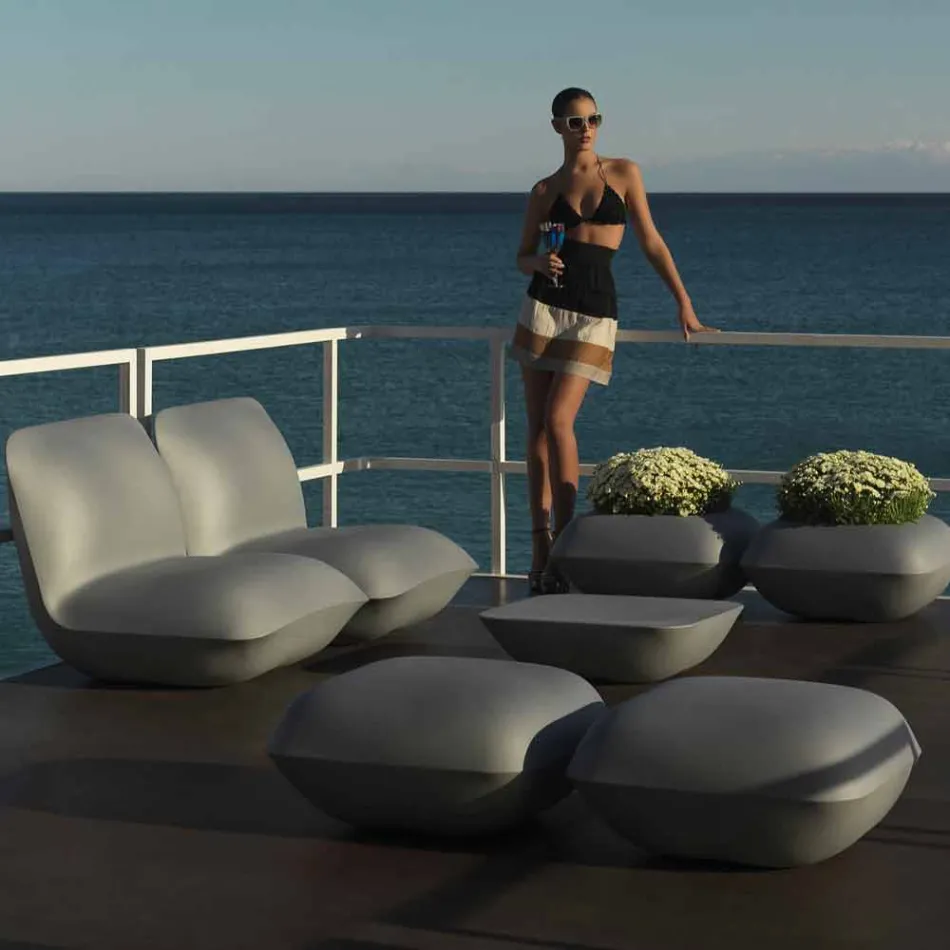 Pouf da esterno di design Pillow by Vondom in polietilene. 67x67 cm Viadurini