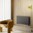 Radiatore Singolo Idraulico in Acciaio al Carbonio Nero Made in Italy - Ciro Viadurini