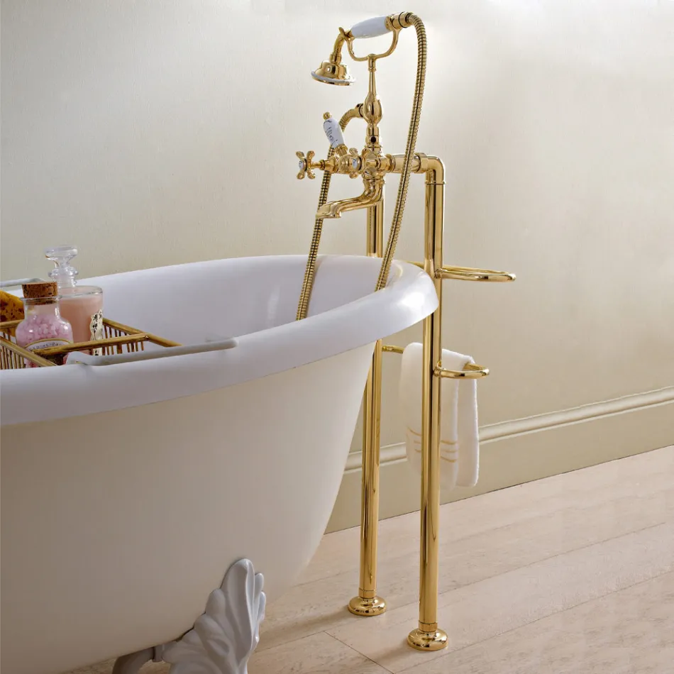 Rubinetteria Vasca Bagno Classica a Pavimento in Ottone con Doccetta - Fioretta Viadurini