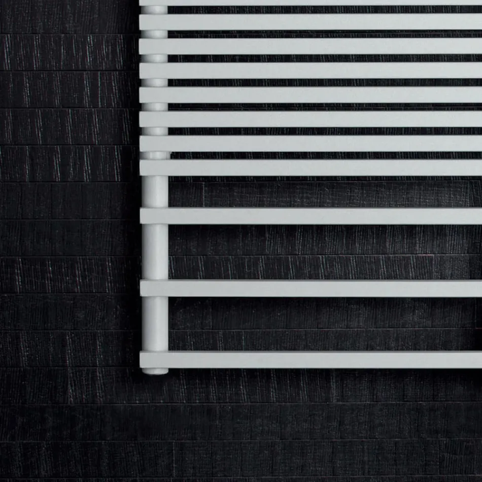 Scaldasalviette Elettrico con Struttura in Acciaio al Carbonio Made in Italy - Panna Viadurini