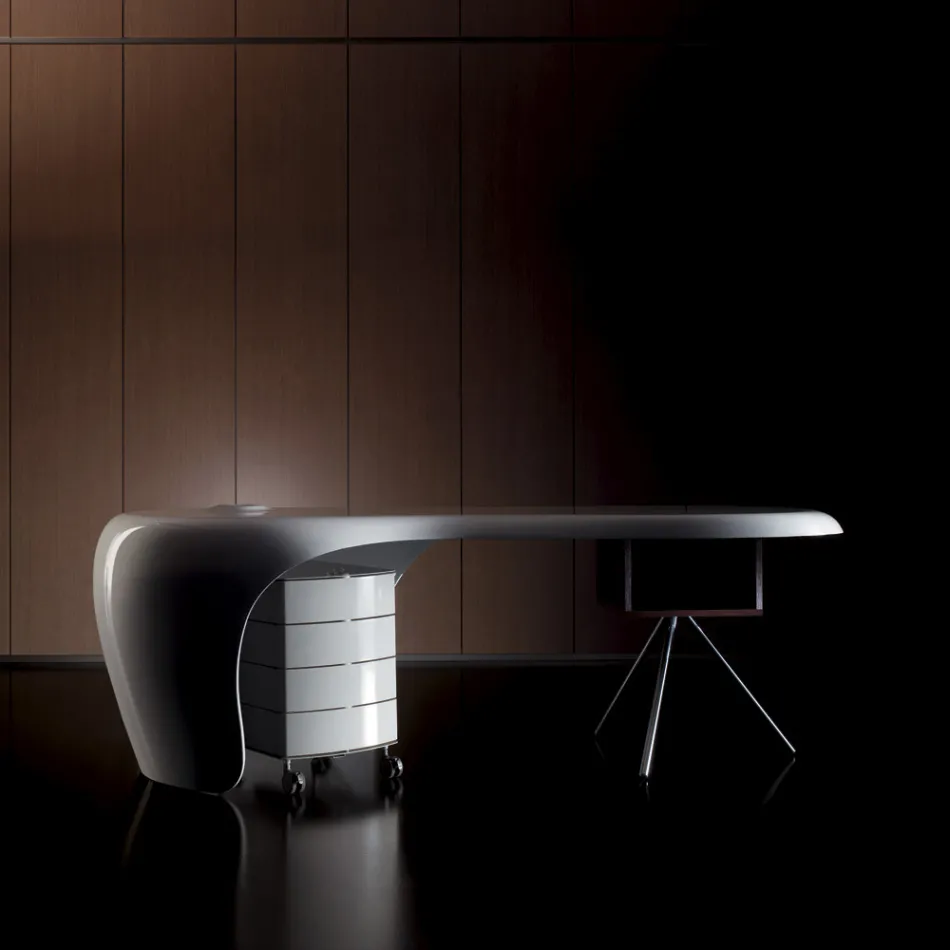 Scrivania direzionale di Karim Rashid in poliuretano in Diverse Finiture - James Viadurini
