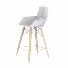 Sgabello da Cucina con Braccioli in Legno e Plastica - Faz Wood by Vondom Viadurini