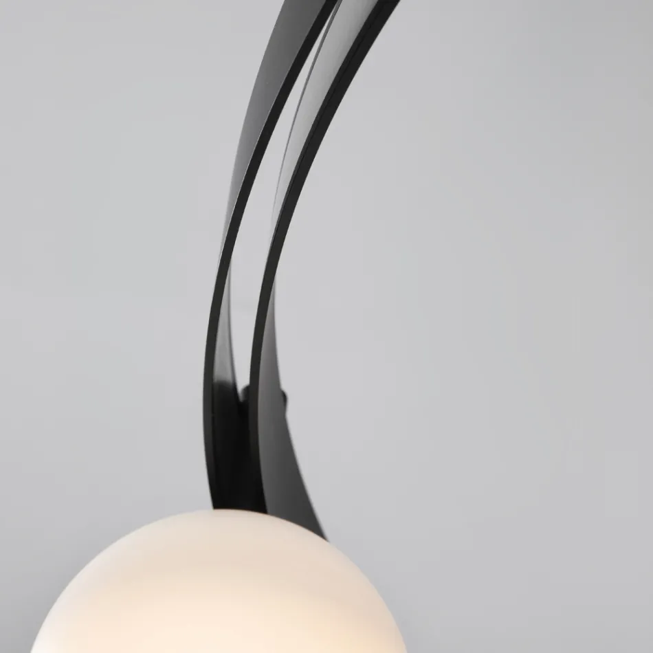 Sospensione di Design Ovale in Alluminio Nero con Sfere e Faretti - Esodo Viadurini