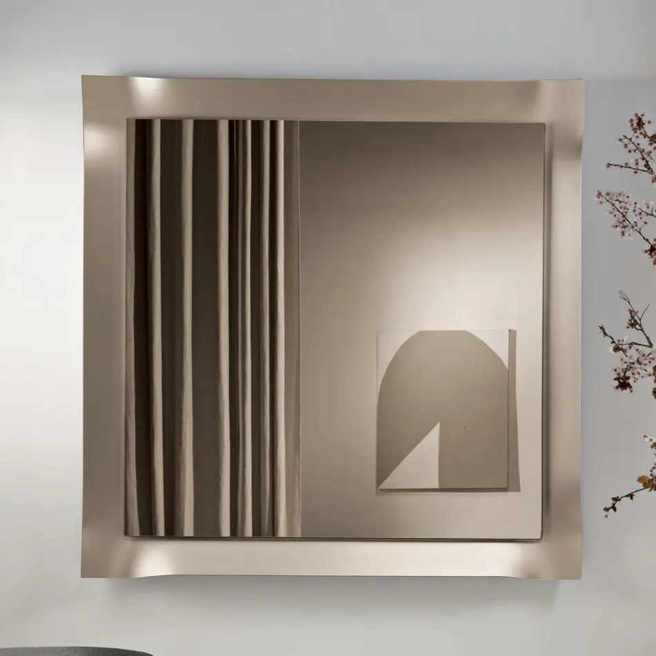 Specchio con Cornice Sagomata Disponibile in 3 Misure e 2 Colori - Carolina Viadurini