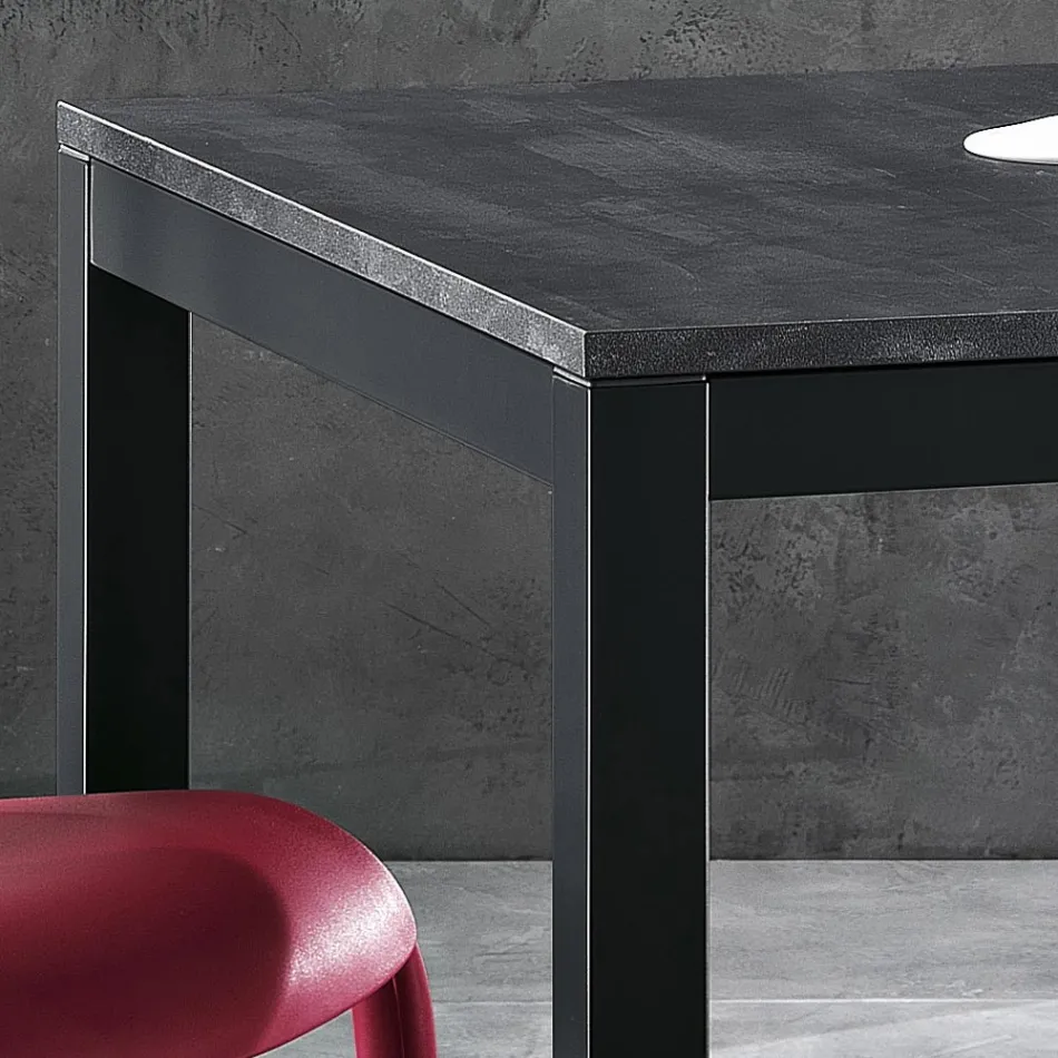Tavolo Allungabile a 180 cm in Metallo Antracite Made in Italy - Beatrise Viadurini