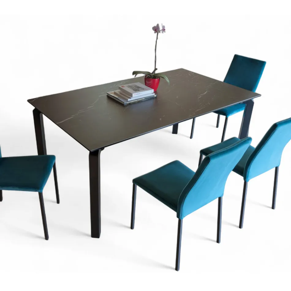 Tavolo Allungabile a 240 cm in Metallo e Piano in Vetro Ceramica - Lumera Viadurini