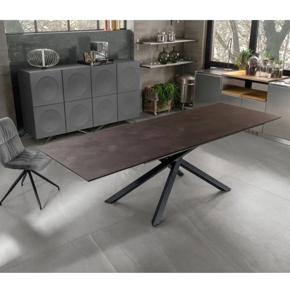 Tavolo Allungabile a 270 cm con Piano in HPL e Base in Alluminio - Cerca Viadurini