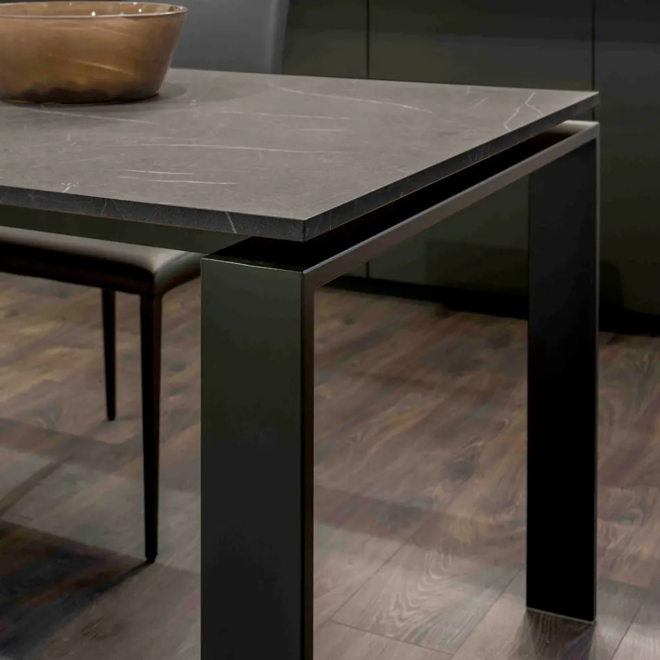 Tavolo Allungabile a 310 cm con Piano in Nobilitato e Base in Metallo - Spilla Viadurini