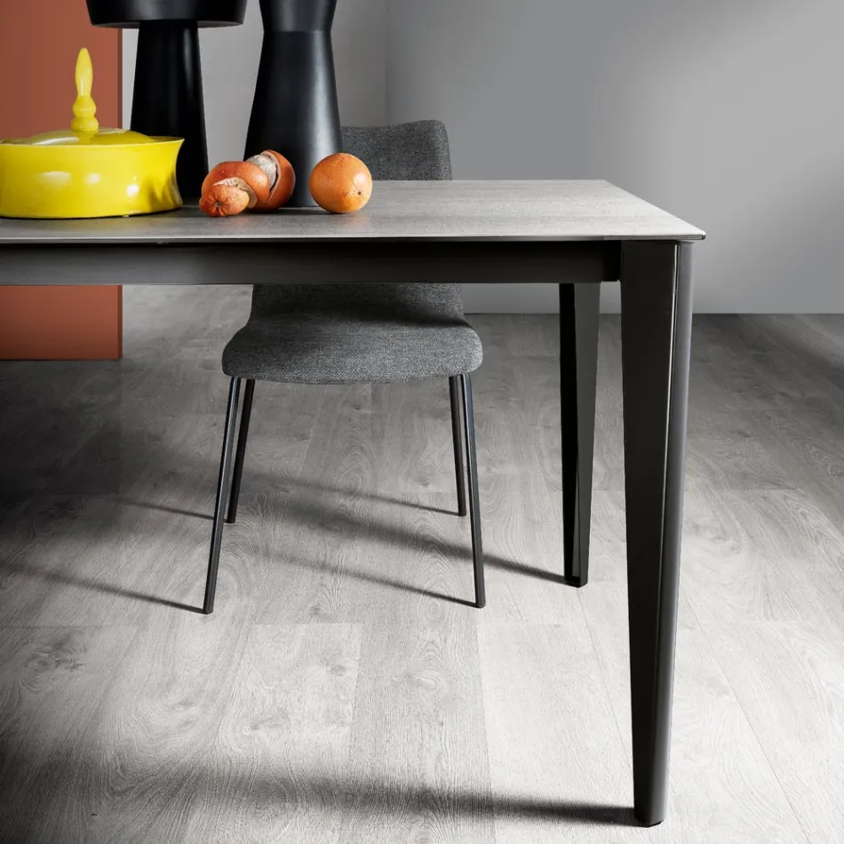 Tavolo Allungabile in Vetroceramica e Base in Metallo di Diverse Finiture - Ariel Viadurini