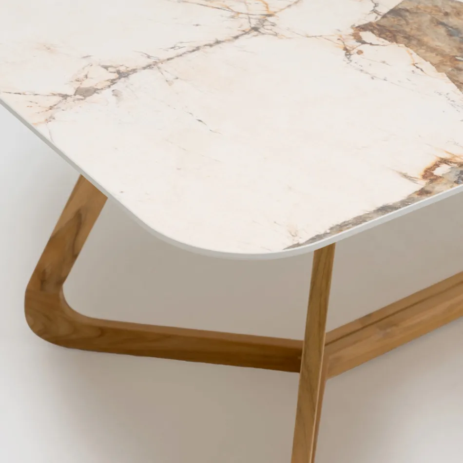 Tavolo con Piano in Ceramica e Base in Teak Massello Made in Italy - Blouse Viadurini