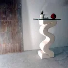 Tavolo consolle tondo in pietra e cristallo di design Babylas Viadurini