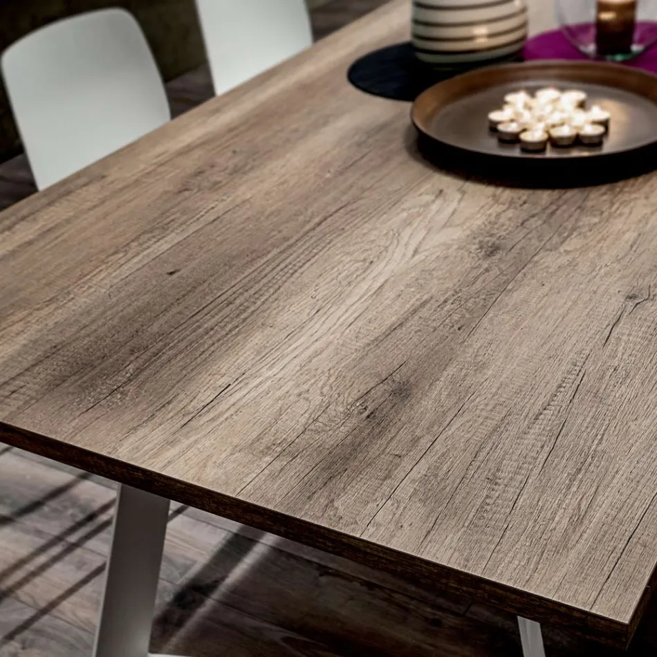 Tavolo Cucina in Hpl con Basamento in Metallo Made in Italy Pregiato - Pinocchio Viadurini