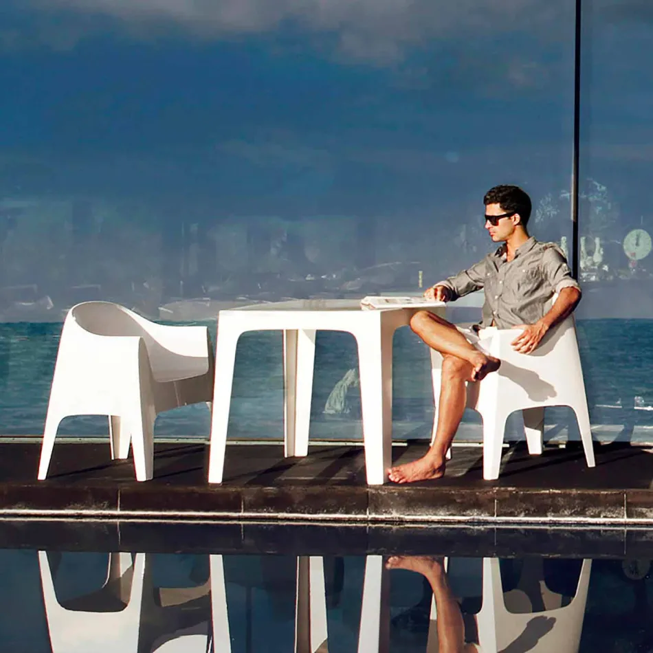 Tavolo da esterno quadrato Solid by Vondom in polipropilene, di design Viadurini
