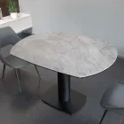 Tavolo da Pranzo Allungabile in Ceramica e Base Metallo - Indira Viadurini