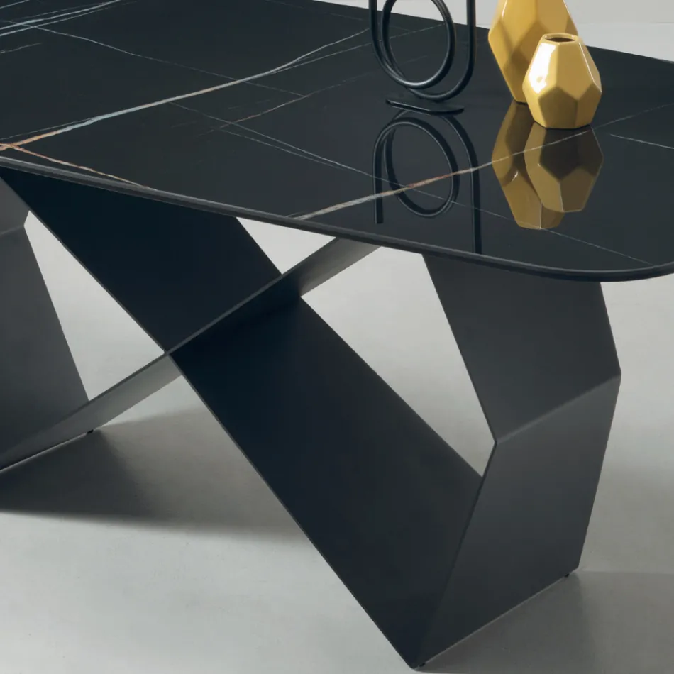 Tavolo da Pranzo con Piano in Ceramica Effetto Marmo Made in Italy - Mirco Viadurini