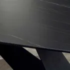 Tavolo da Pranzo di Design in Ceramica Effetto Portoro e Metallo Opaco - Falcon Viadurini