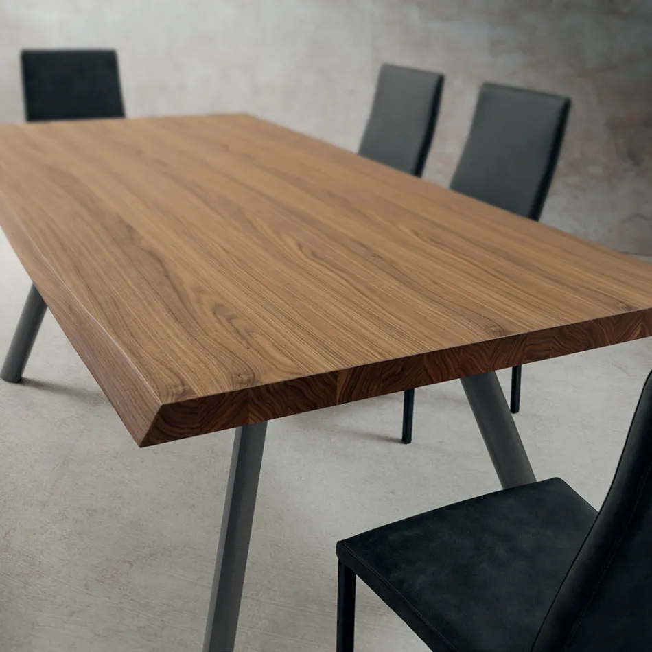 Tavolo da Pranzo in Legno e Alluminio Made in Italy, Pregiato - Lingotto Viadurini