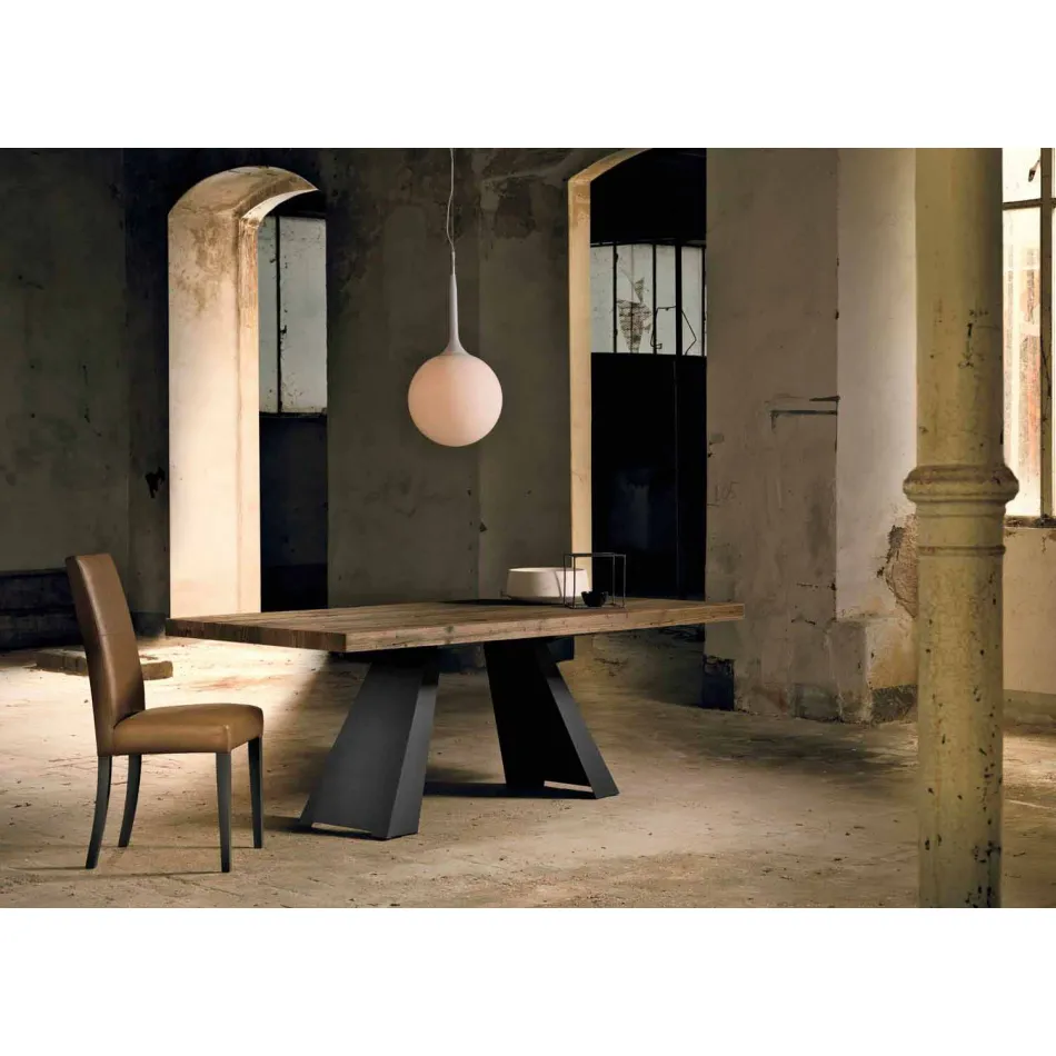 Tavolo in legno massello di design realizzato in Italia Zerba Viadurini